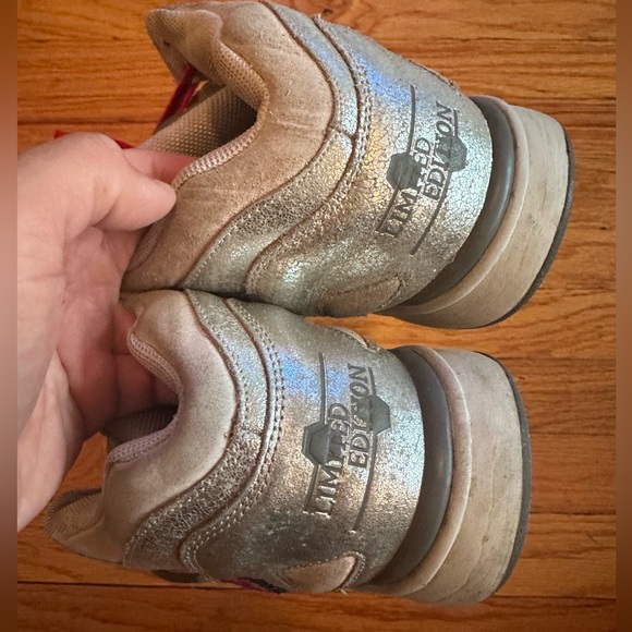 REEBOK PUMP OMNI LITE METALLIC SIZE 9 - Picture 6 of 9